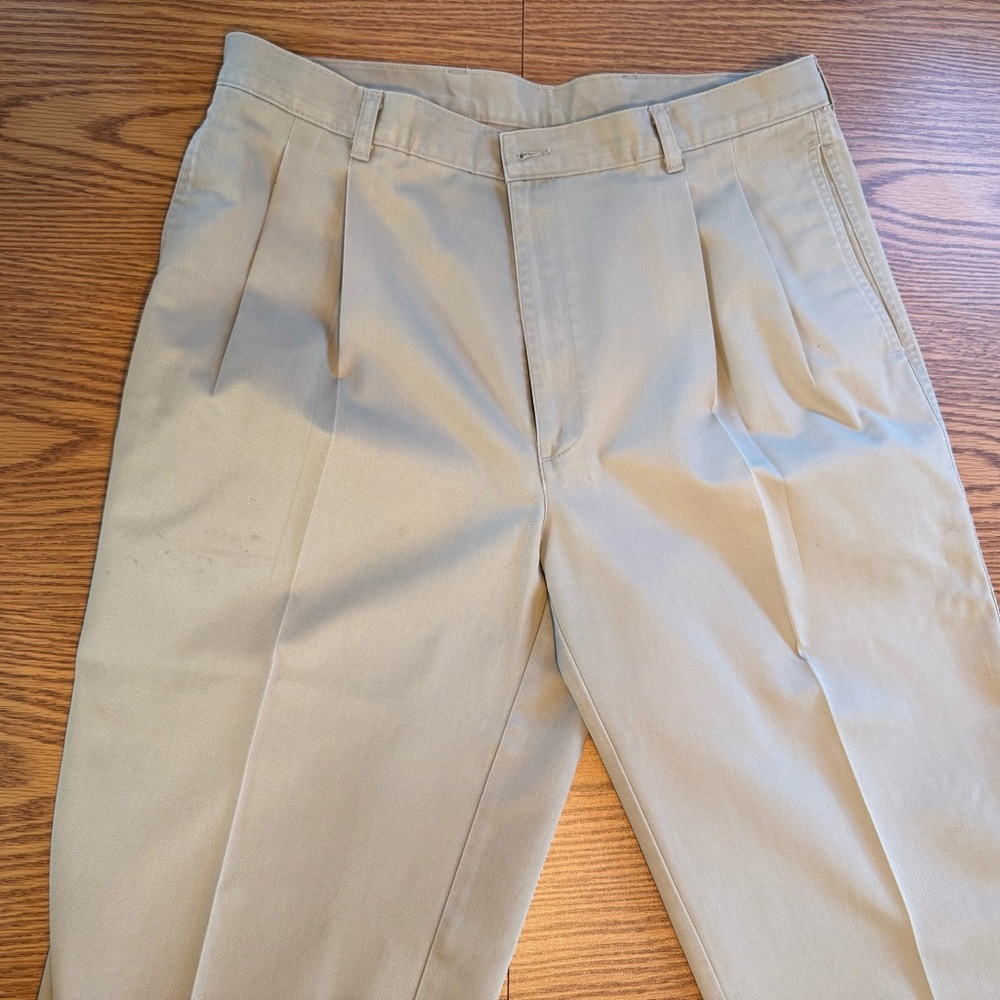 Bill Blass Men's Khaki Chinos, Pleated, Straight Leg 36 x32
